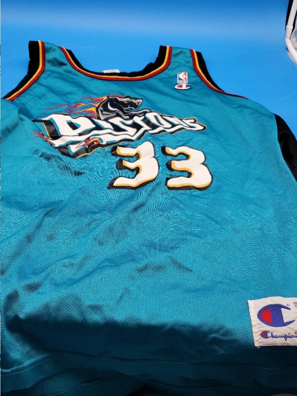 Pistons #33 Hill Jersey